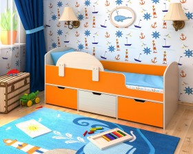 Кровать Малыш-мини с бортиком Дуб молочный/Оранжевый в Олёкминске - olyokminsk.katalogmebeli.com | фото